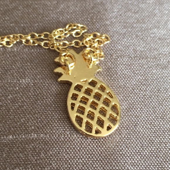 Gold Tone Pineapple Necklace - Picture 5 of 6