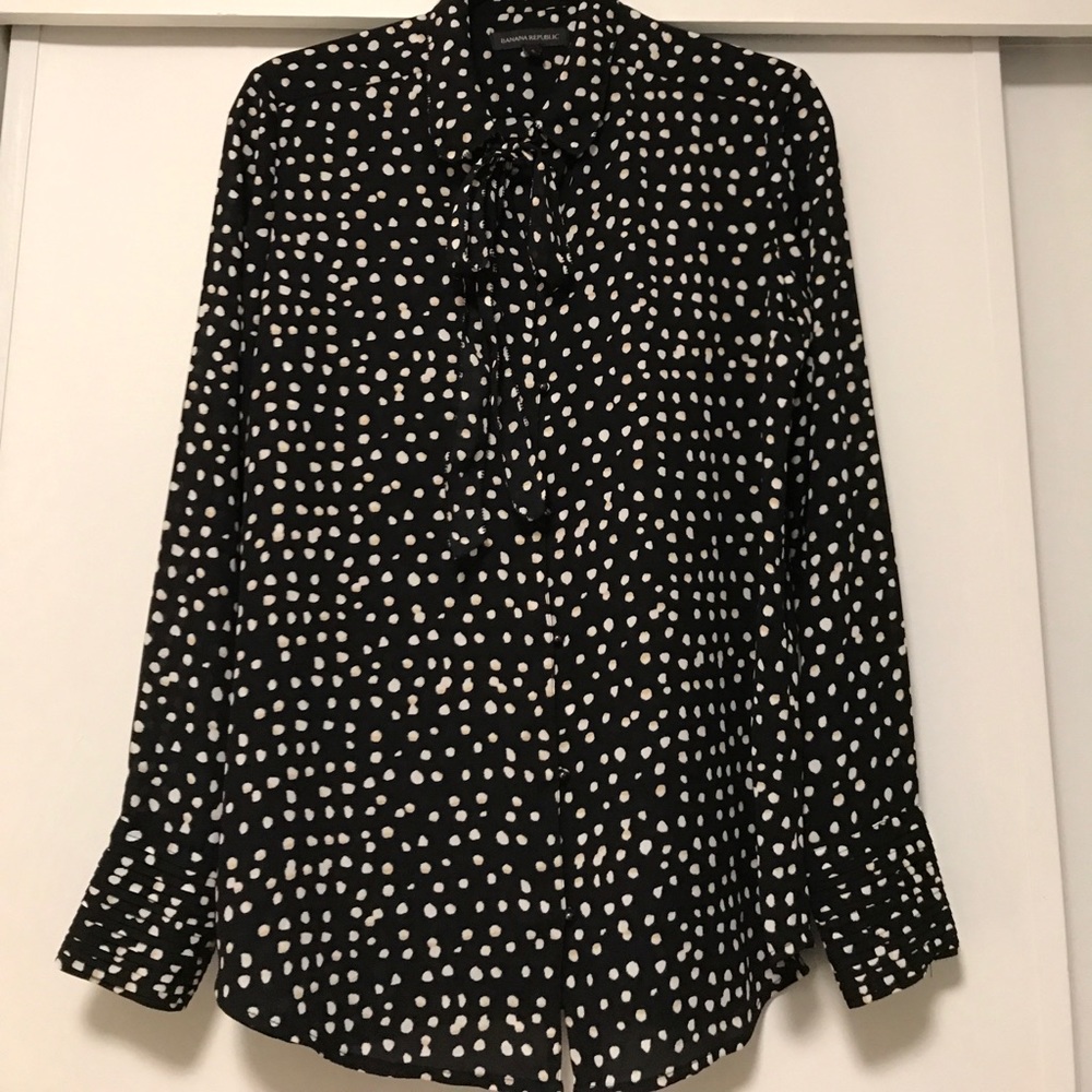 Banana Republic Woman’s dress shirt