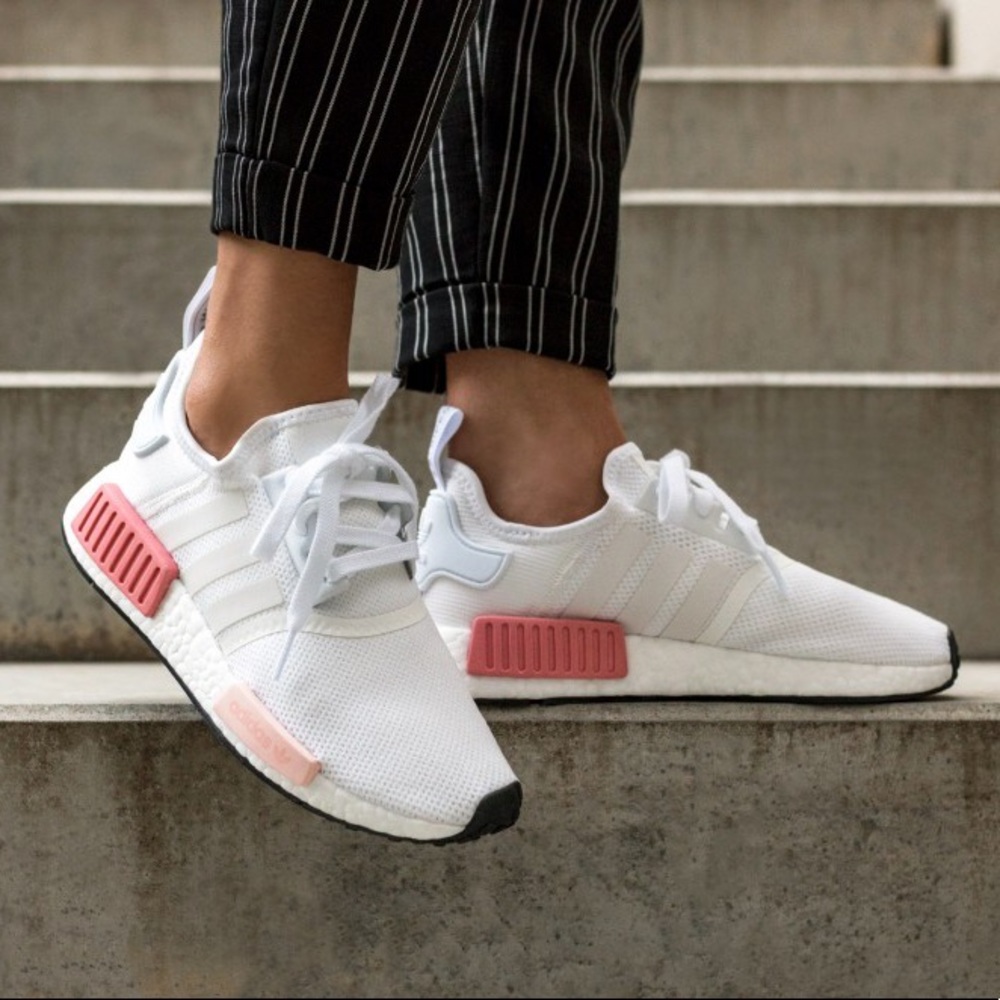 ❌ SOLD ❌ Adidas NMD R1 - Picture 1 of 5