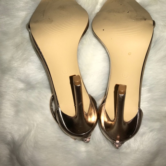 Never used brand new Rose gold t straight heels - Picture 4 of 4