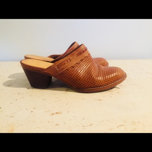 SOLD Vintage 80s Western Leather Clogs Mules Shoes - Picture 3 of 6