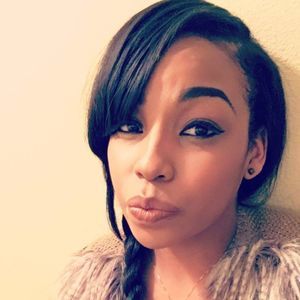 Meet your Posher, Carrie