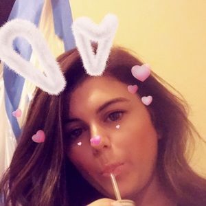 Meet your Posher, Christina