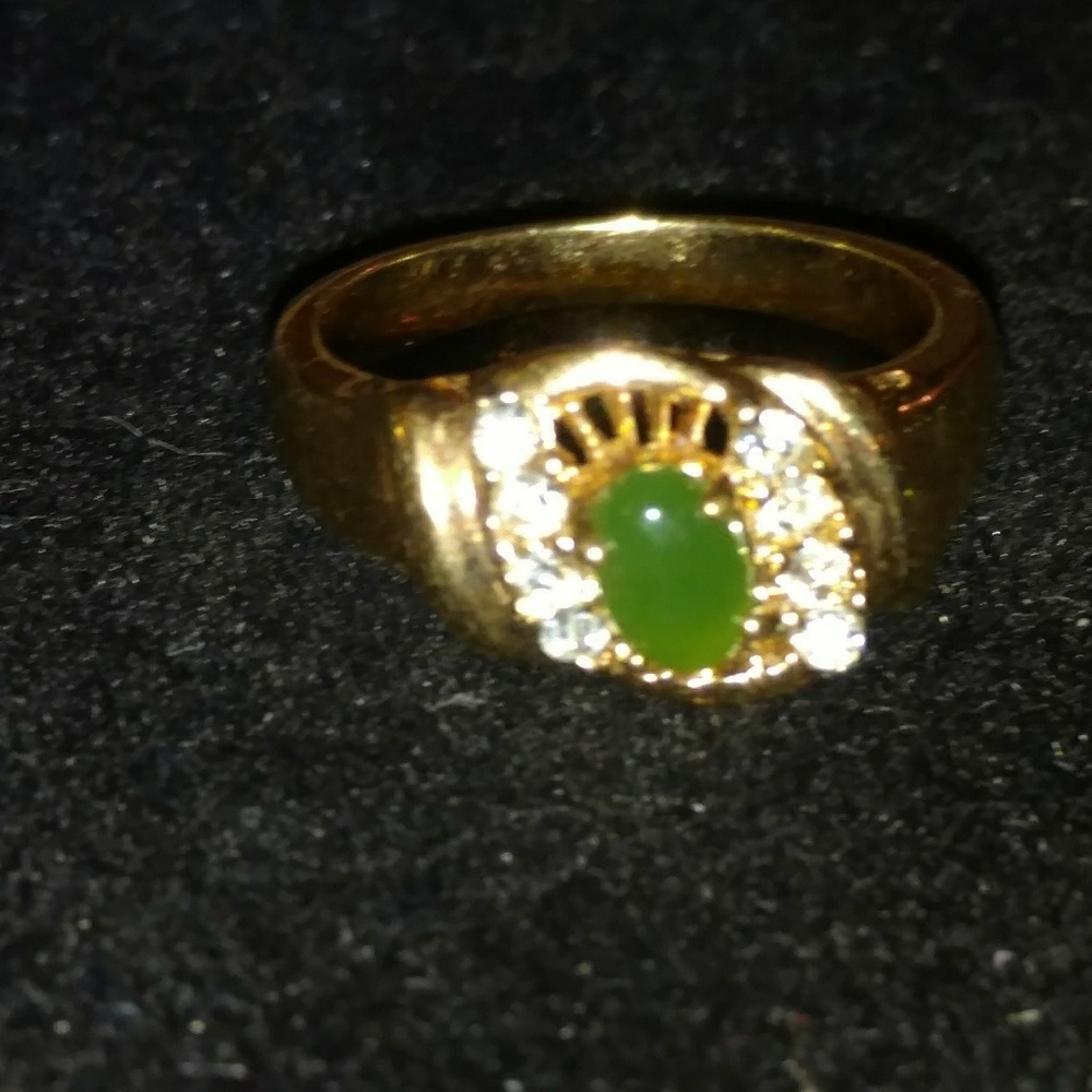 GORGEOUS 1920's ART DECO REAL RING