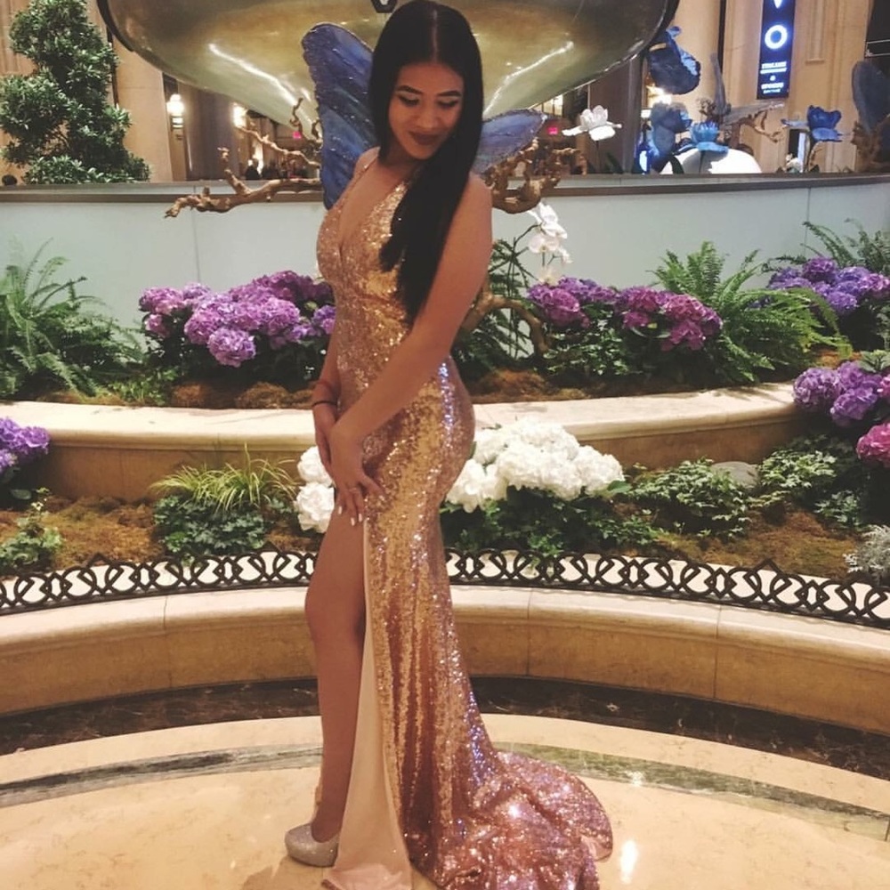 MEET THE SELLER 💕👑