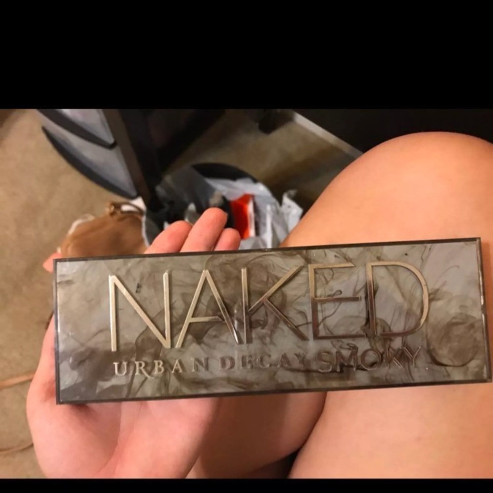 Urban Decay Smokey Palette