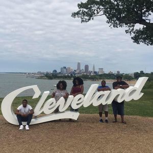 Meet your Posher, Sandra