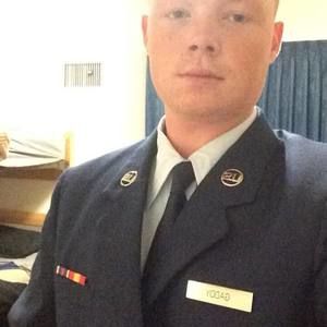 Meet your Posher, Hunter