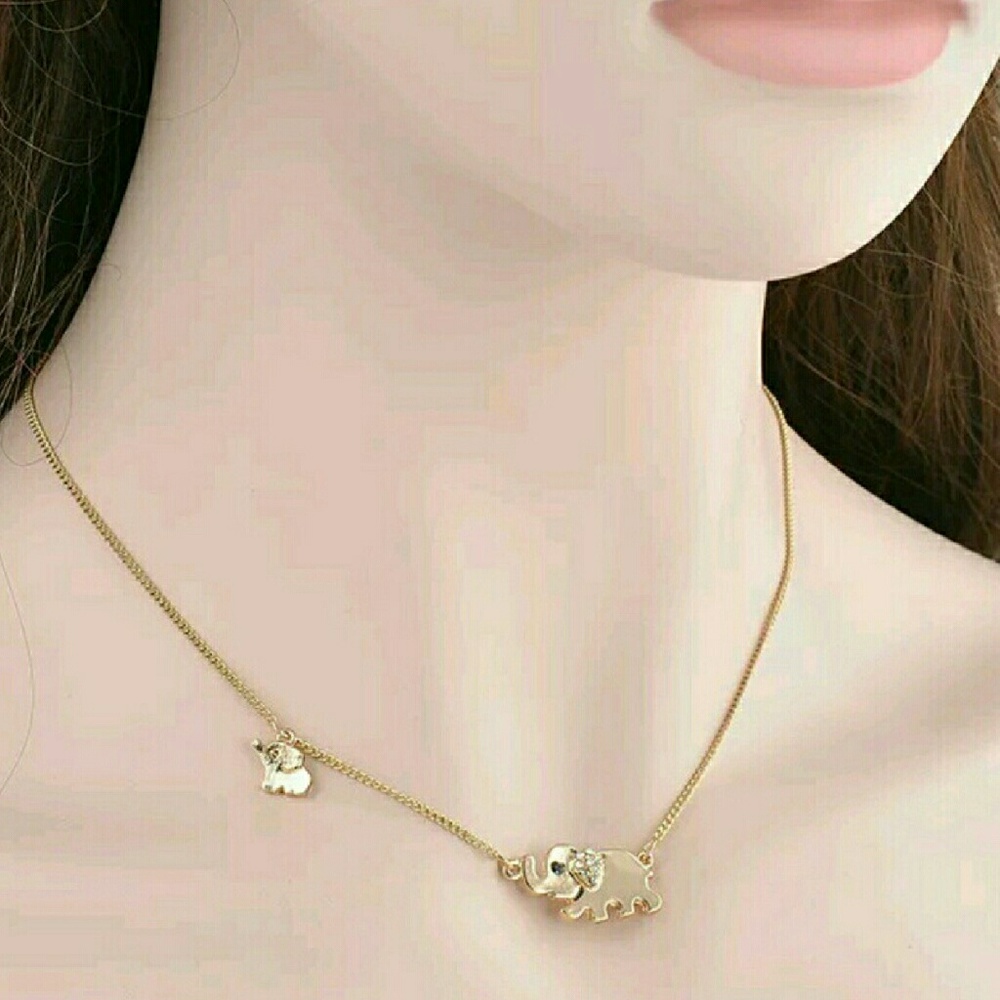 Mama elephant with baby necklace