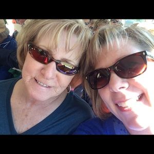 Meet your Posher, Sandra