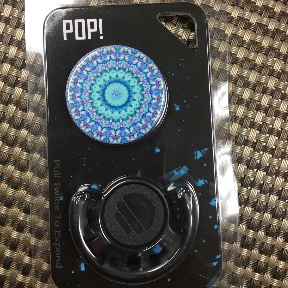 Phone pop with mount
