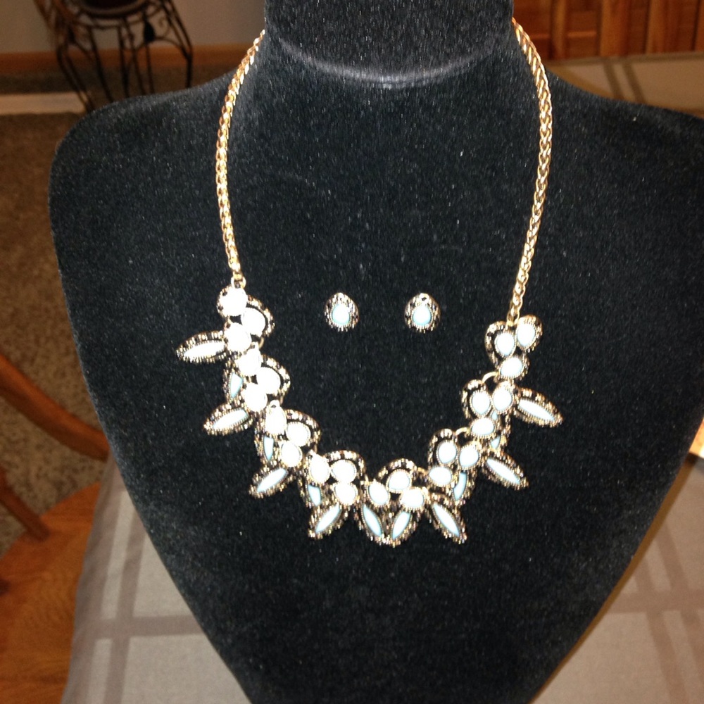 Necklace and Earrings Set