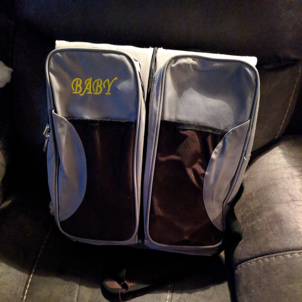 3-in-1 Diaperbag/ bassinett
