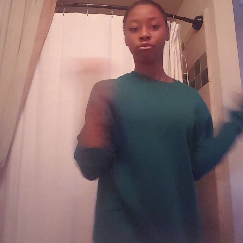 Meet your Posher, Lania