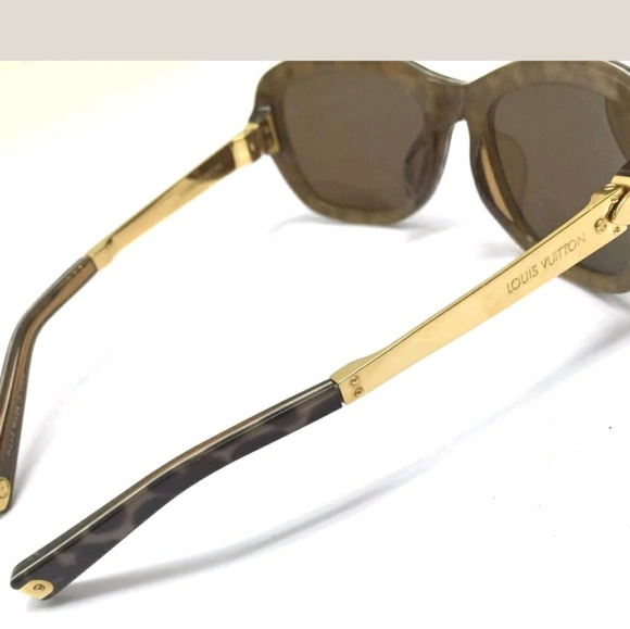 Authentic Louis Vuitton Leopard sunglasses - Picture 3 of 4