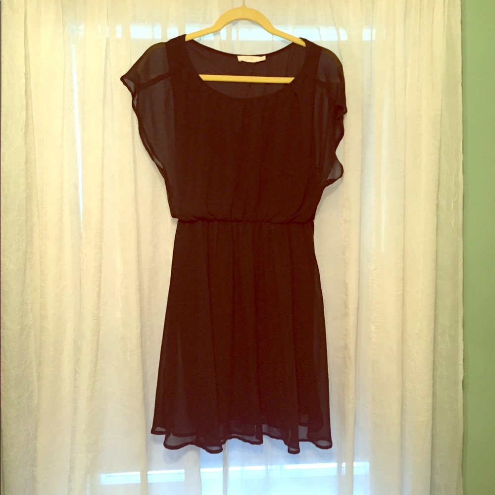 black flowy dress