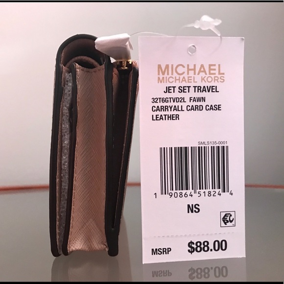 SALE‼️MICHAEL KORS JET SET TRAVEL  CARD CASE - Picture 3 of 6