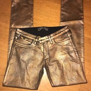 Robins Jeans