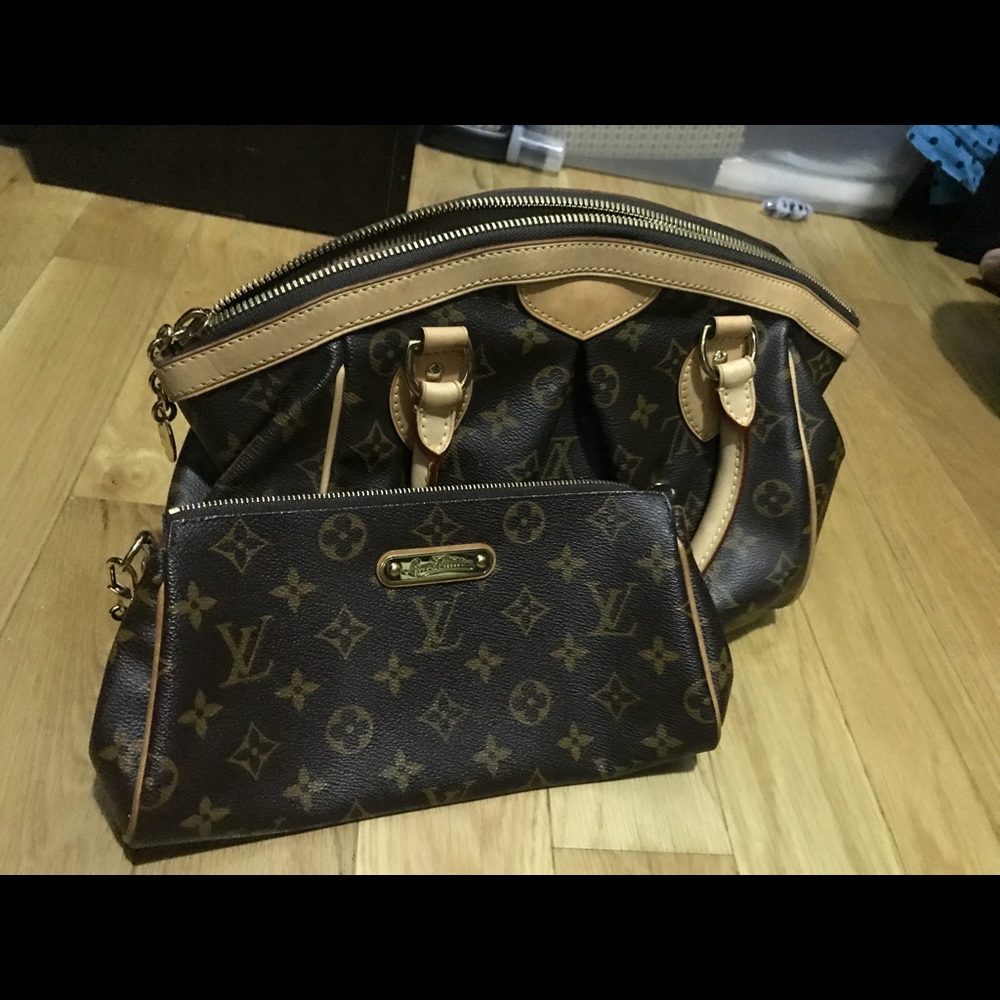 Louis Vuitton (2 Bags)