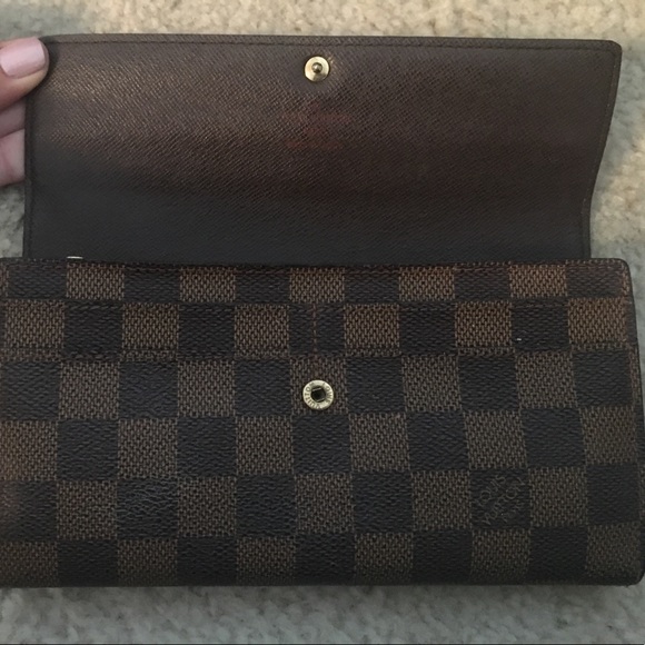 Louis Vuitton Wallets - Picture 2 of 5