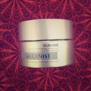 Algenist Illuminating Moisturizer