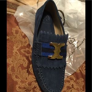 Tory Burch Loafers (Gemini Link Suede Driver)