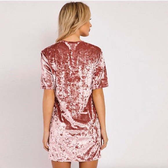 😱LOWBALL ME "Kim" Crushed Velvet T-shirt Dress - Picture 2 of 4