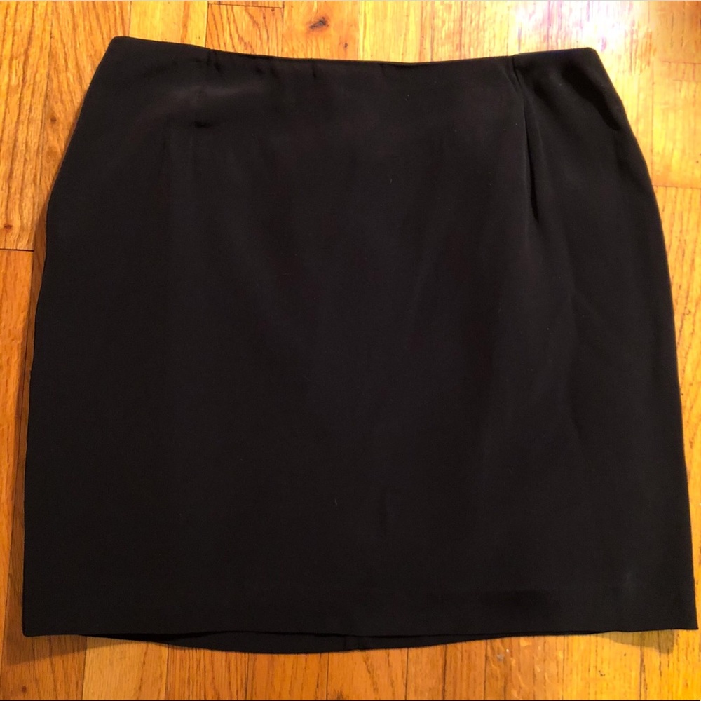 Ann Taylor Black Lined Side Stripe Mini Skirt 