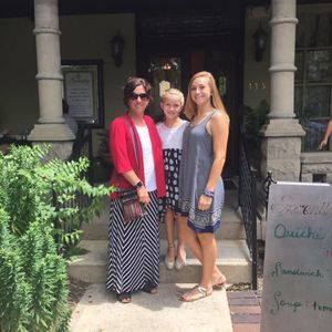 Meet your Posher, Amy