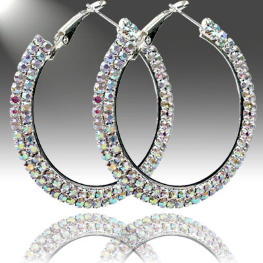 GORGEOUS!!! Need I say more???