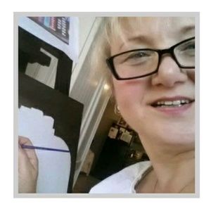 Meet your Posher, Eva