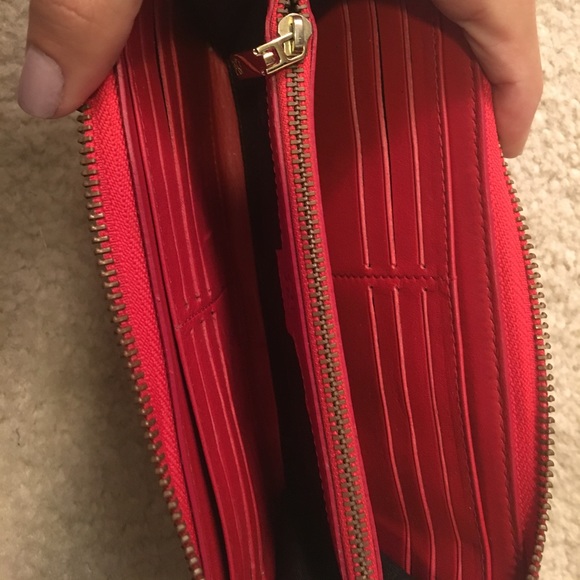 Carolina Herrera Red Wallets - Picture 5 of 6