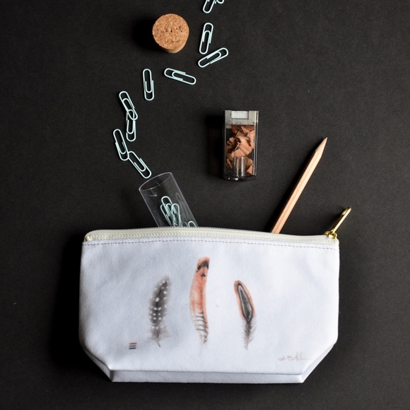 Quill Accessory Pouch - Picture 1 of 1