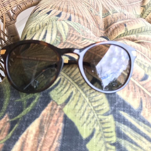 MICHAEL KORS SUNGLASSES - Picture 4 of 4