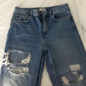 High waisted ripped boyfriend jeans