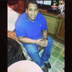 Meet your Posher, Santos