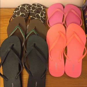 Old Navy Flip Flops (5 pair lot)