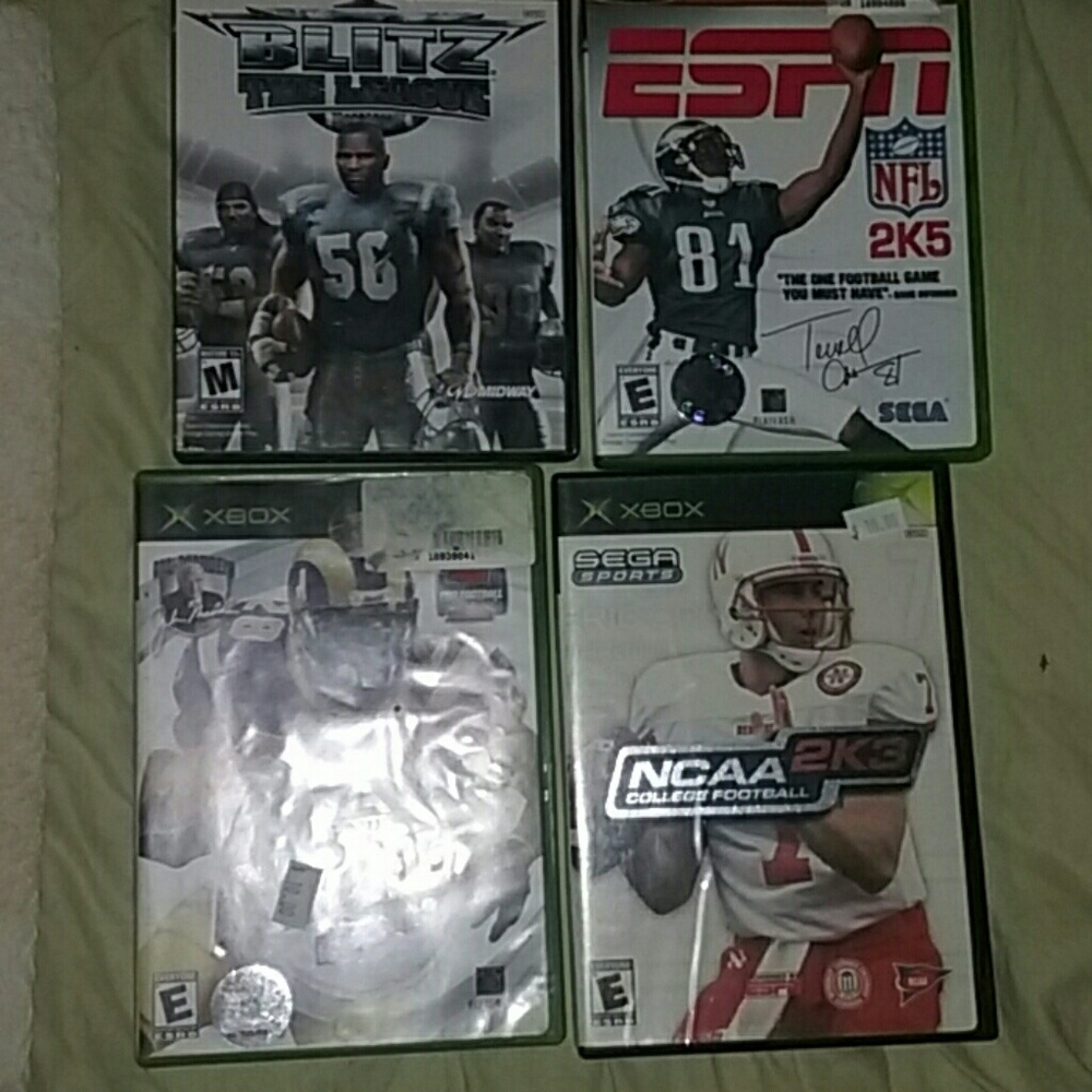 XBOX 4 game set football