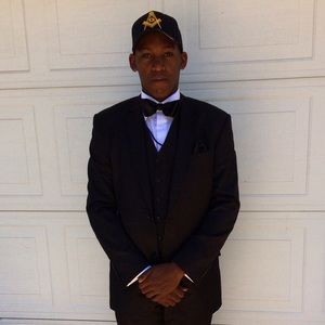 Meet your Posher, Shaddrick