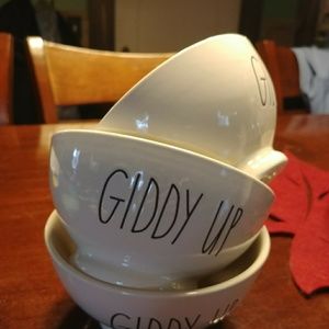 Rae Dunn bowls