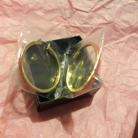 Gold/Pink Hoops - Picture 1 of 2