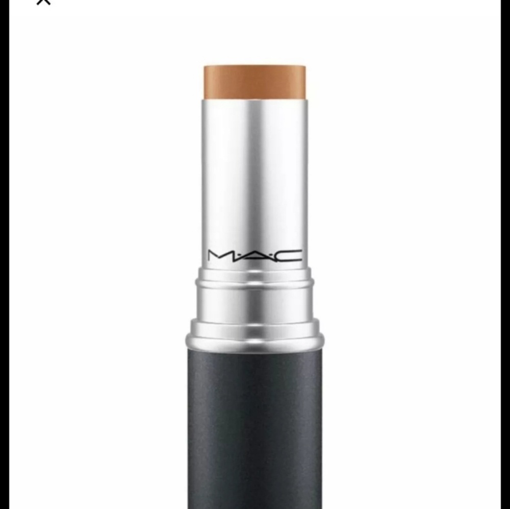 MAC Concealer