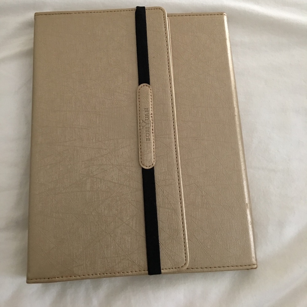 Apple I-pad 4, 3 & 2 cover with Keyboard - Picture 7 of 8