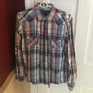 Dual-Pocket Plaid Button Down