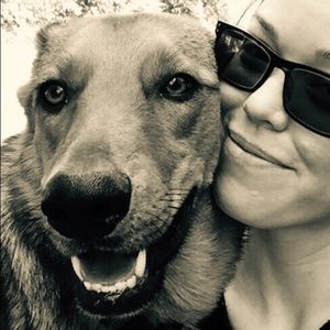 Meet your Posher, Brooke