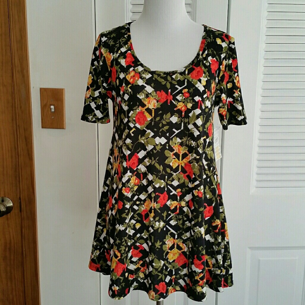 Lularoe Perfect T NWTS