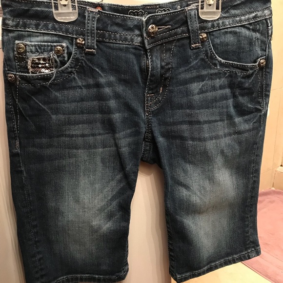 Miss Me Women’s Embellished Bermuda shorts - Picture 1 of 4
