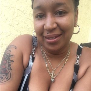 Meet your Posher, Keshia