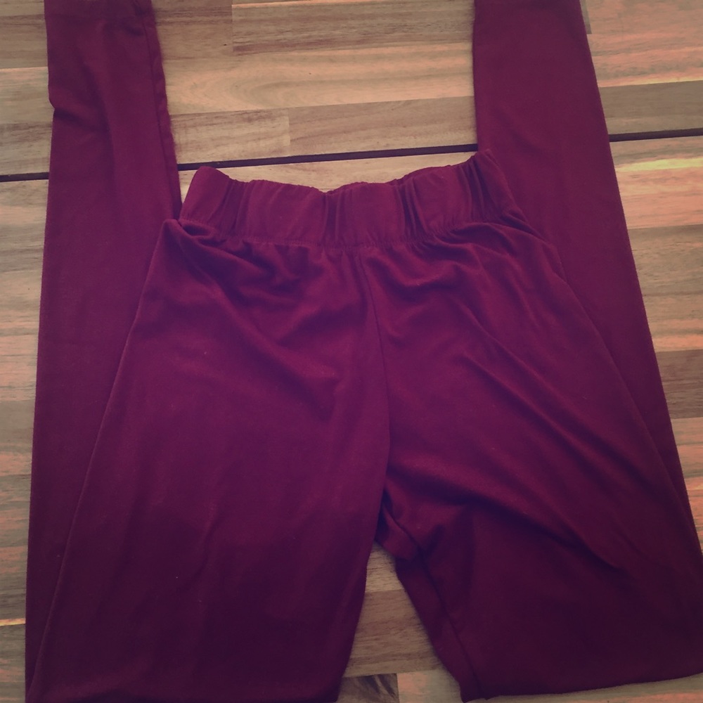 Rue 21 maroon super soft leggings.