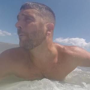 Meet your Posher, Aaron